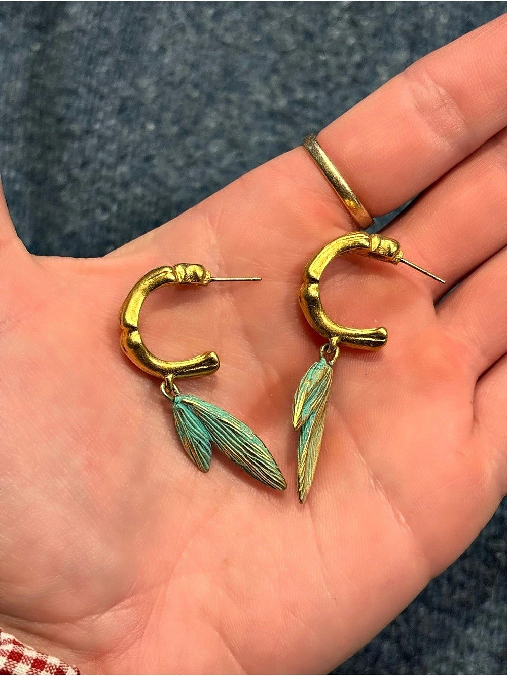 Michael Michaud Feather Dangle Hoop Earrings Gold & Green Like New